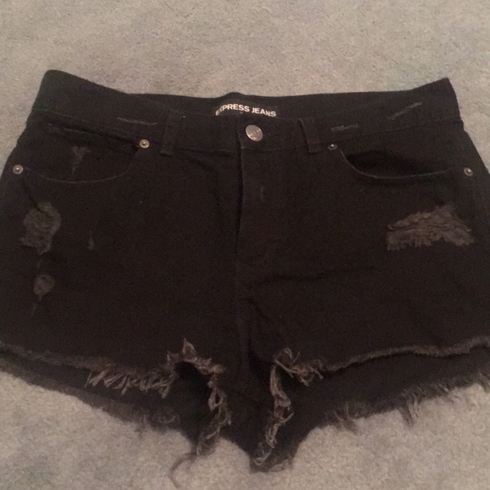 EXPRESS JEAN SHORTS ✨